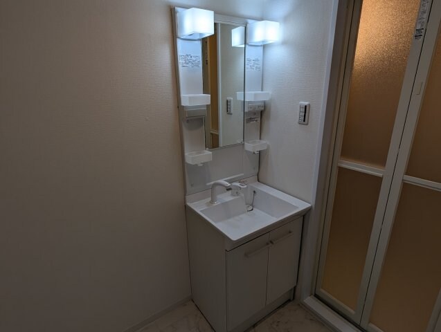 エステート鳴海の物件内観写真