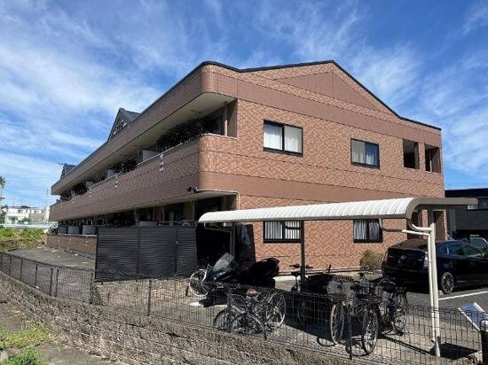 ラ・エレガンス77の物件外観写真