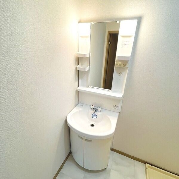 サンガーデン緑ヶ丘の物件内観写真