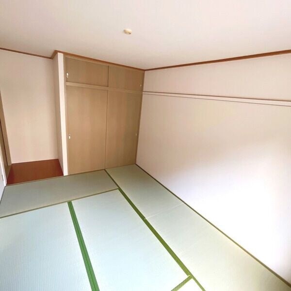 サンガーデン緑ヶ丘の物件内観写真