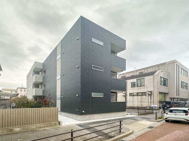 RUSCELLO笠寺の物件外観写真