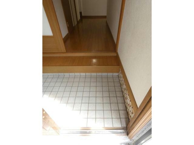 愛国東２－４９－５貸家の物件内観写真