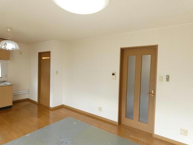 愛国東２－４９－５貸家の物件内観写真