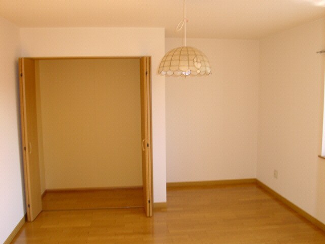 愛国東２－４９－５貸家の物件内観写真