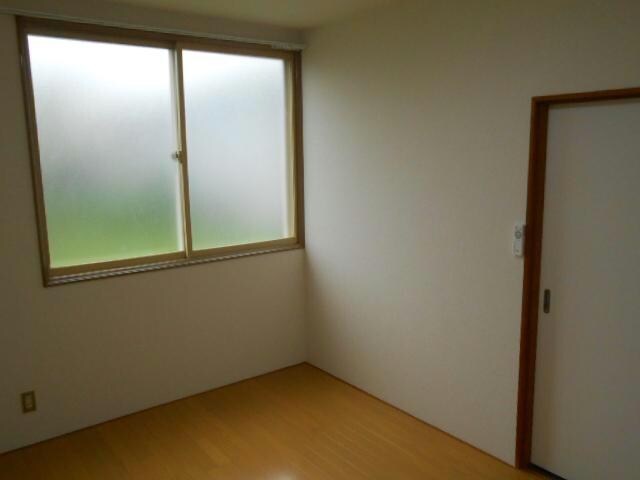 コスモハイツ（愛国東）の物件内観写真