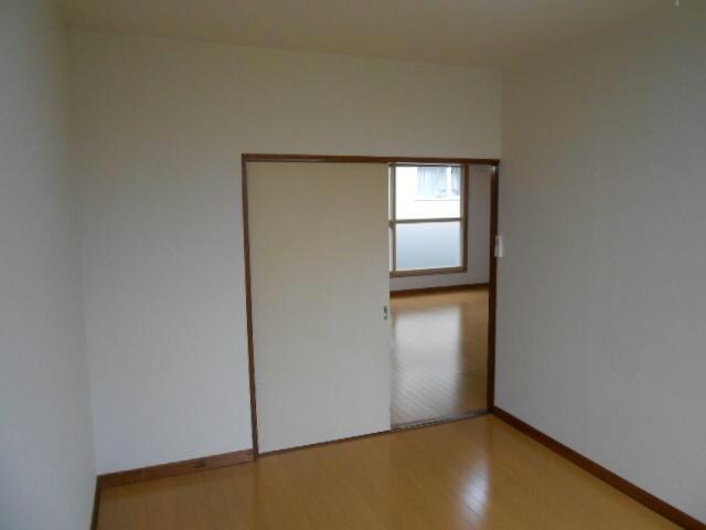 コスモハイツ（愛国東）の物件内観写真