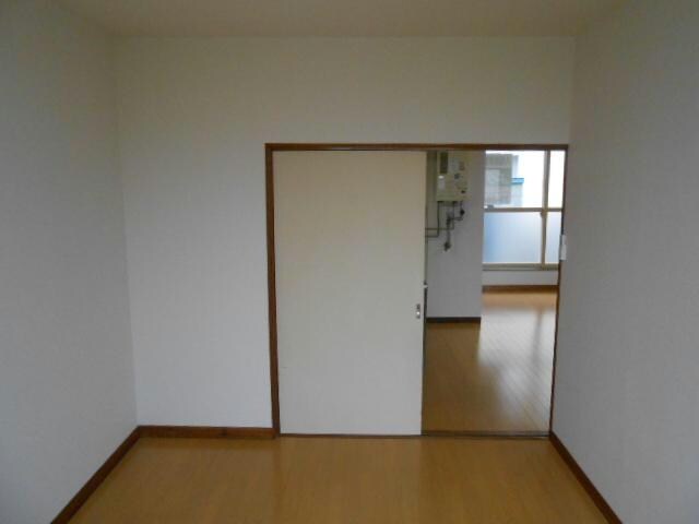 コスモハイツ（愛国東）の物件内観写真