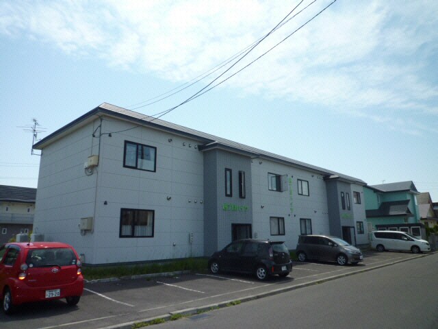 四丁目ハイツの物件外観写真