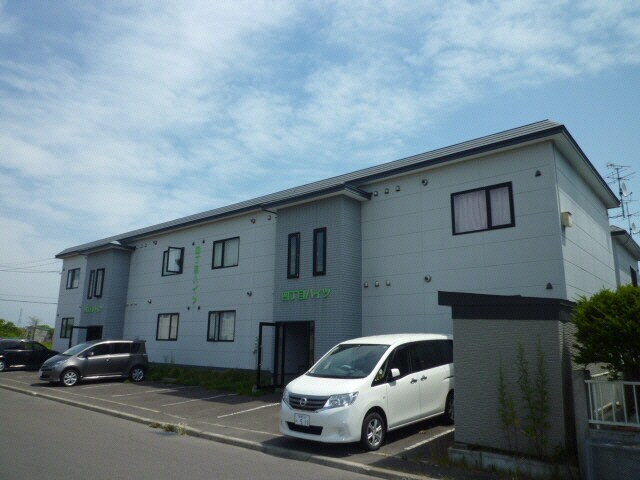 四丁目ハイツの物件外観写真