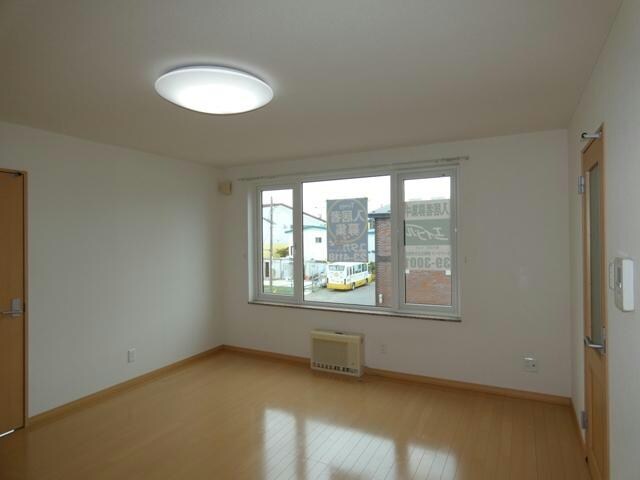 プラザハウスⅡの物件内観写真