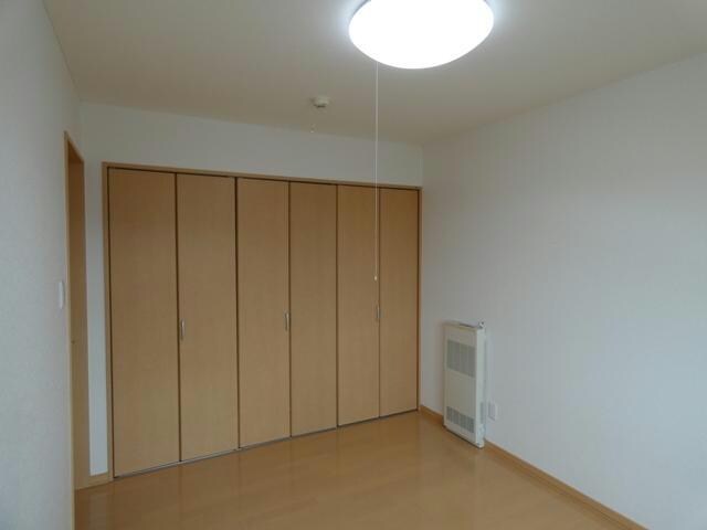 プラザハウスⅡの物件内観写真