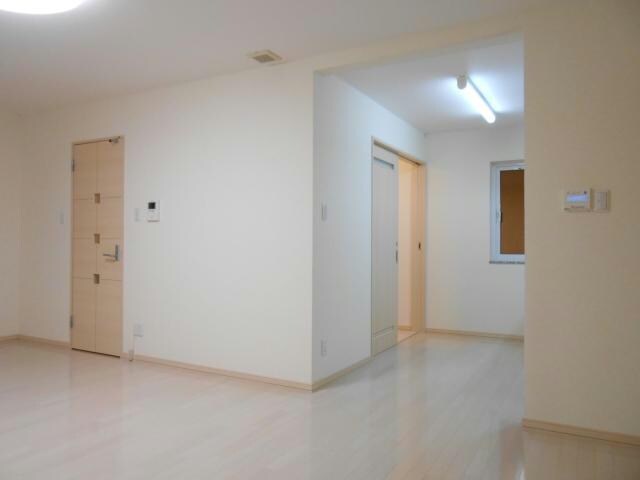 プラザハウスⅢの物件内観写真