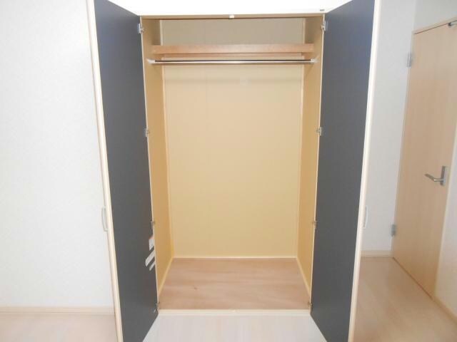 プラザハウスⅢの物件内観写真