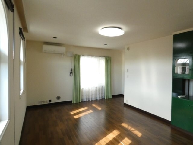 愛国西3-8-1の物件内観写真