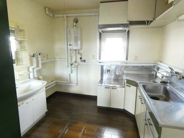 愛国西3-8-1の物件内観写真