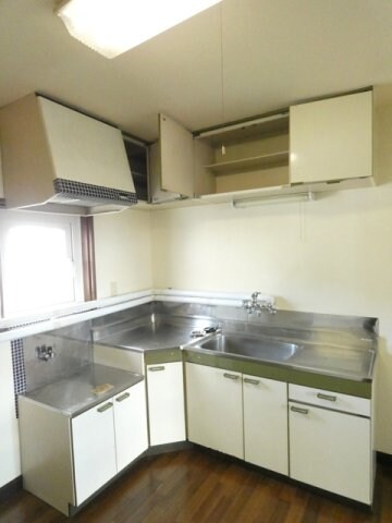 愛国西3-8-1の物件内観写真