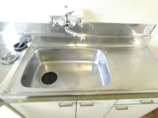 愛国西3-8-1の物件内観写真