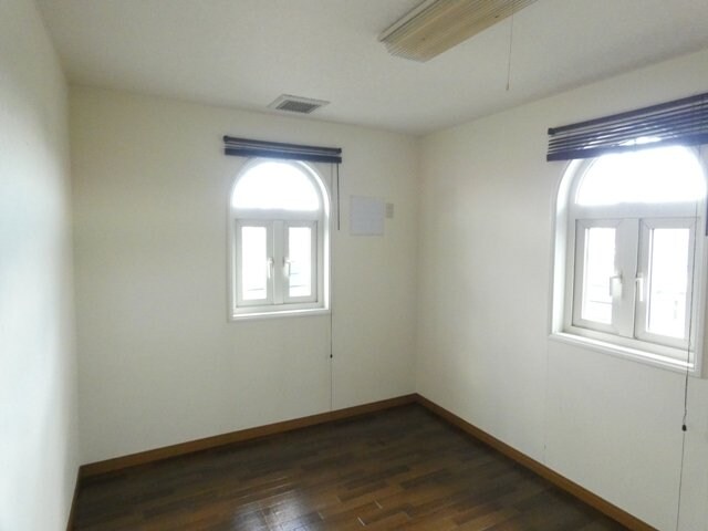 愛国西3-8-1の物件内観写真