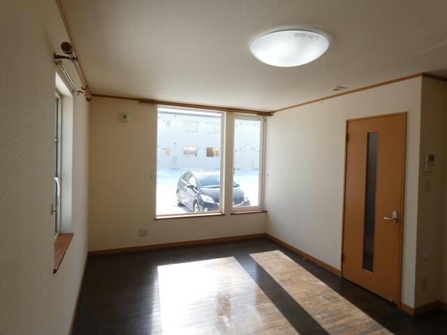 メゾンリラＡの物件内観写真