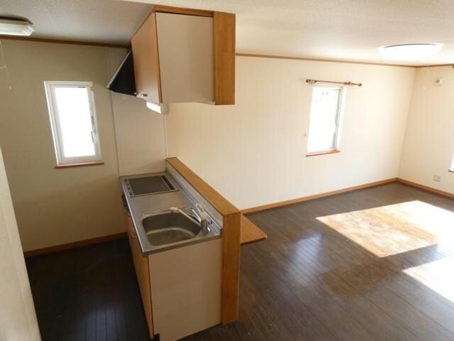 メゾンリラＡの物件内観写真