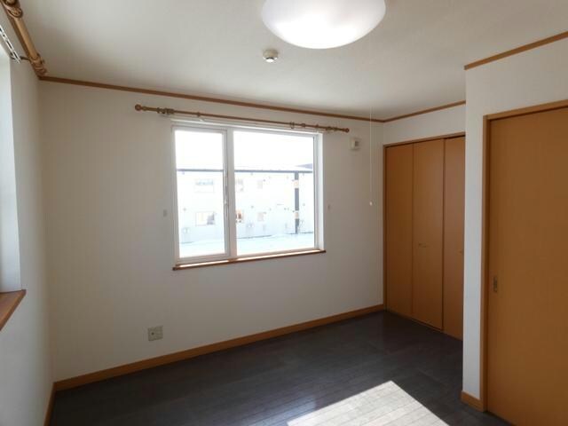 メゾンリラＡの物件内観写真