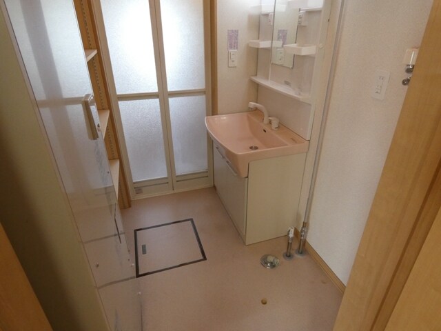 愛国ビレッジ６号館の物件内観写真