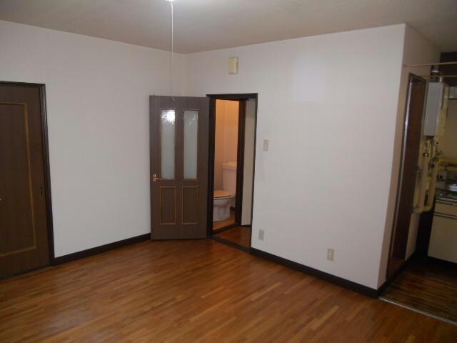 ブラウンカレッジカワサキの物件内観写真