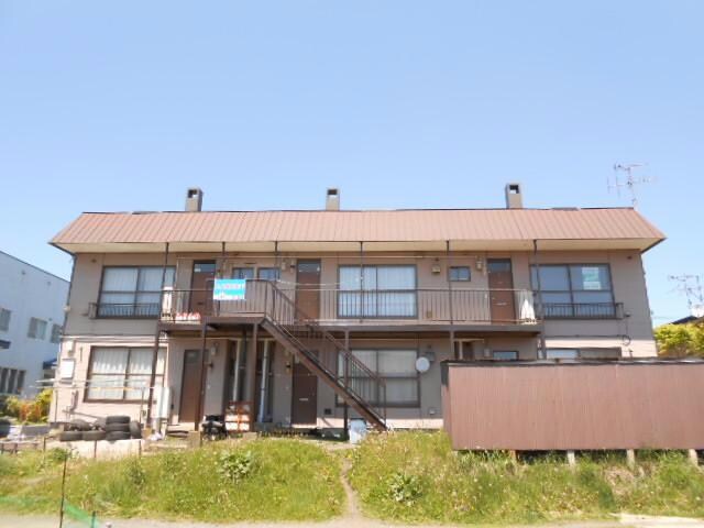 菅マンションの物件外観写真