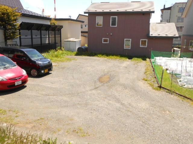 菅マンションの物件外観写真