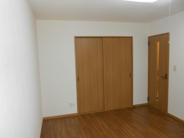 ラ・プラーニュの物件内観写真