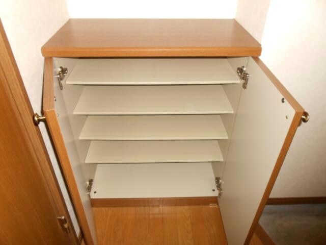 フラワーマンションⅤの物件内観写真