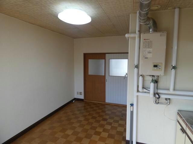 スカイハイツ（愛国西）の物件内観写真