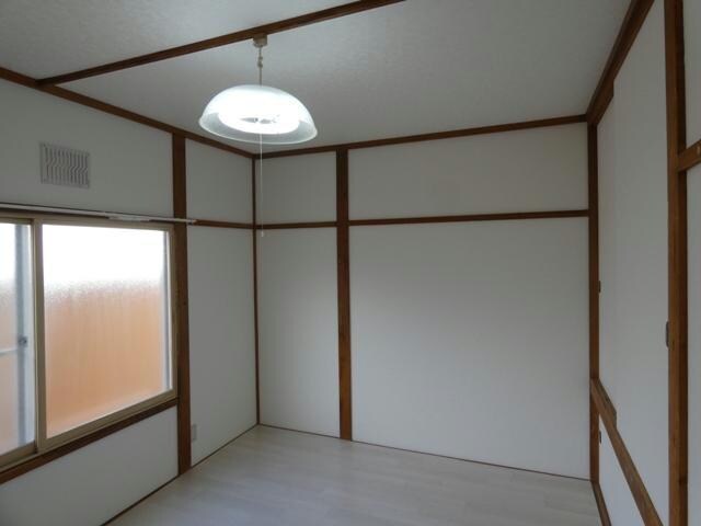 しんたにハイツの物件内観写真