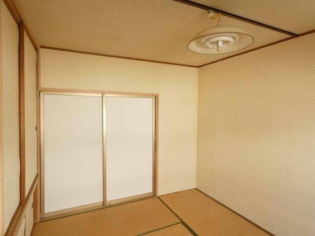 拓穂ハイツ（愛国東2-6-23）の物件内観写真