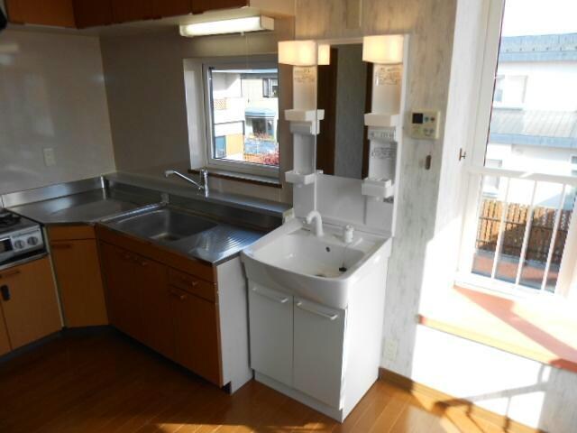 リバーサイドルアーの物件内観写真