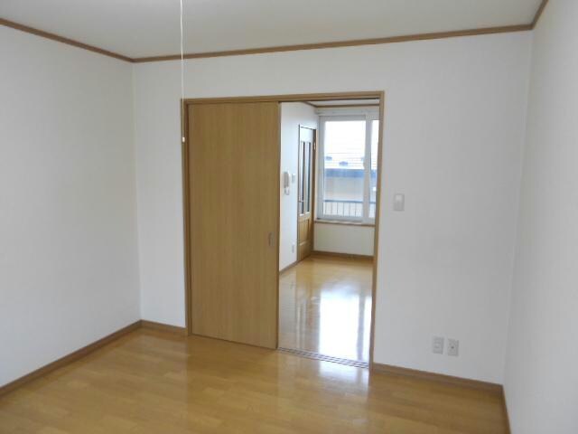 ハイツ雄飛の物件内観写真