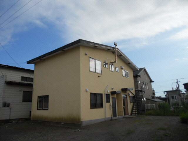 北園１－９－１２テラスハウスの物件外観写真