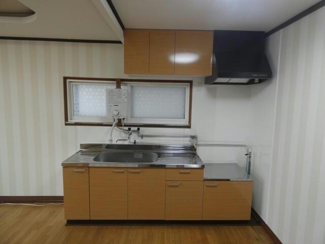 愛国東４－２７－１貸家の物件内観写真