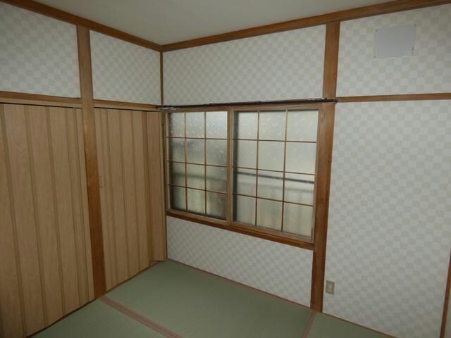 愛国東４－２７－１貸家の物件内観写真