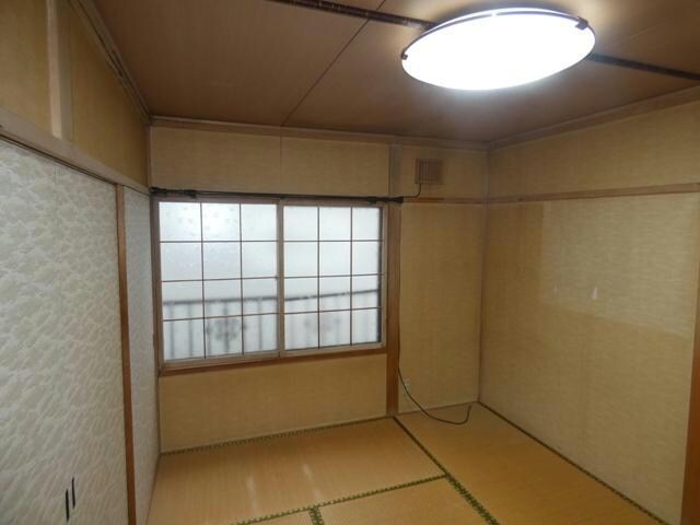 愛国東４－２７－１貸家の物件内観写真