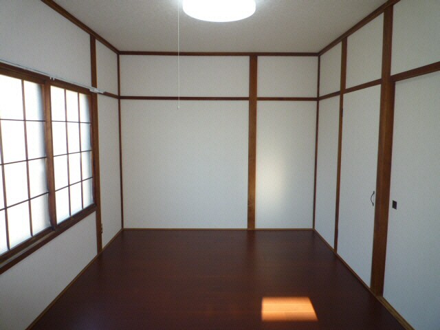 愛国たかとハイツの物件内観写真