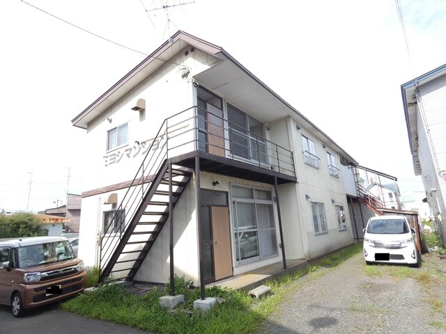 ミヨシマンションの物件外観写真