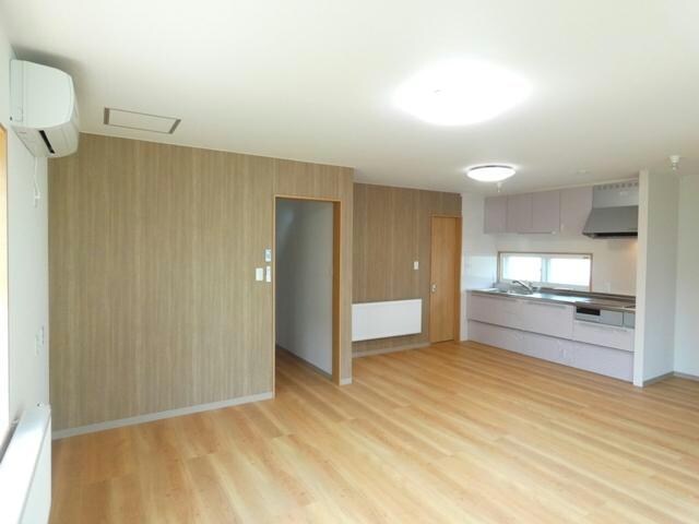 鳥取北１０－１５－４貸家の物件内観写真