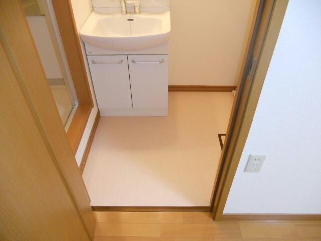 ロイヤルエステートの物件内観写真