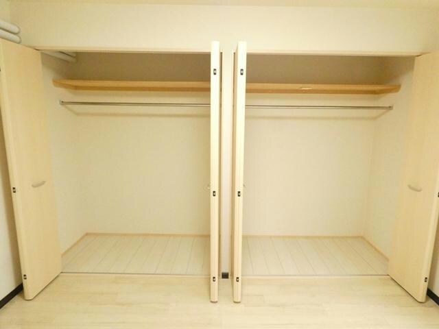 東川町１３－２１　1棟2戸の物件内観写真