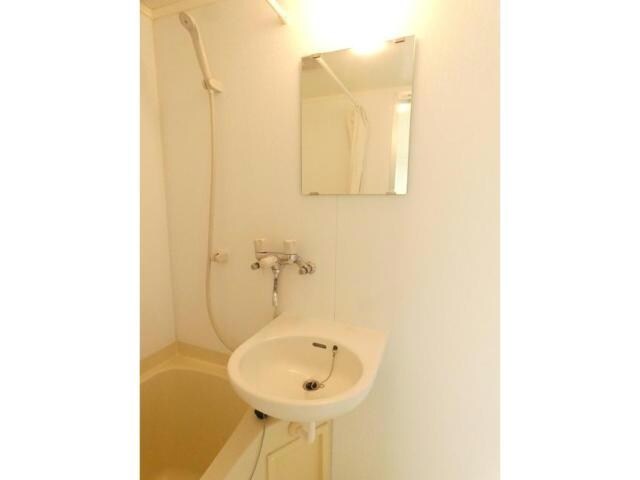 東川町１３－２１　1棟2戸の物件内観写真