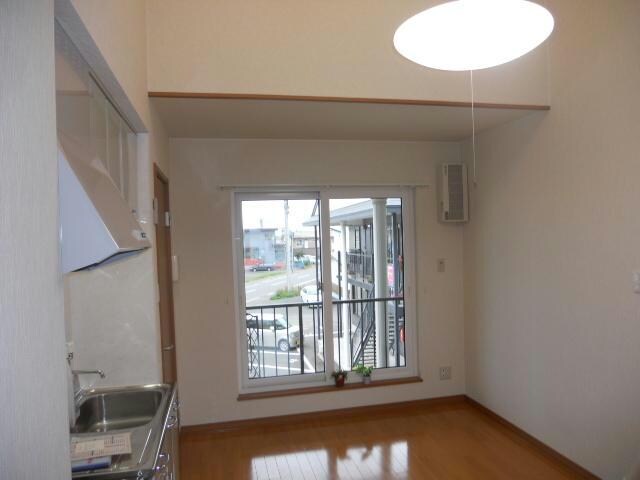 ロイヤルエステートの物件内観写真