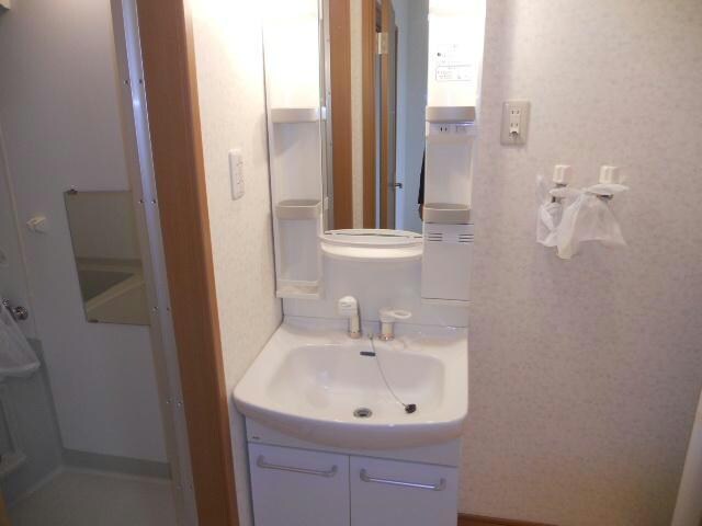 ロイヤルエステートの物件内観写真