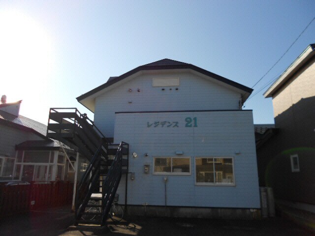 レジデンス２１の物件外観写真