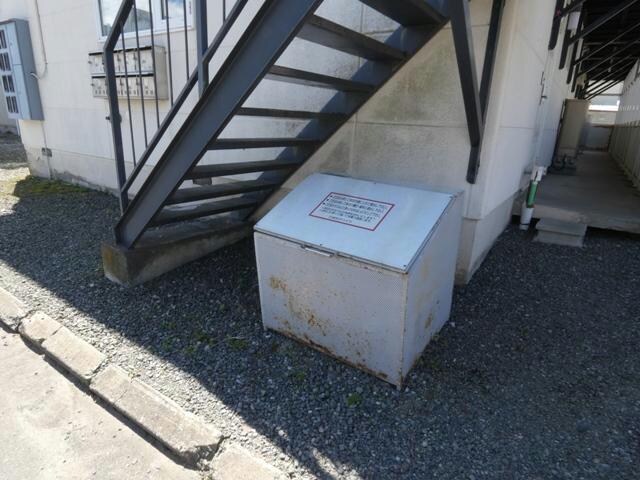 ひまわりハイツ若葉の物件外観写真